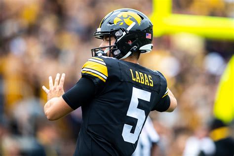 Iowa Football: Prediction, spread, odds, best bet vs. Illinois State.